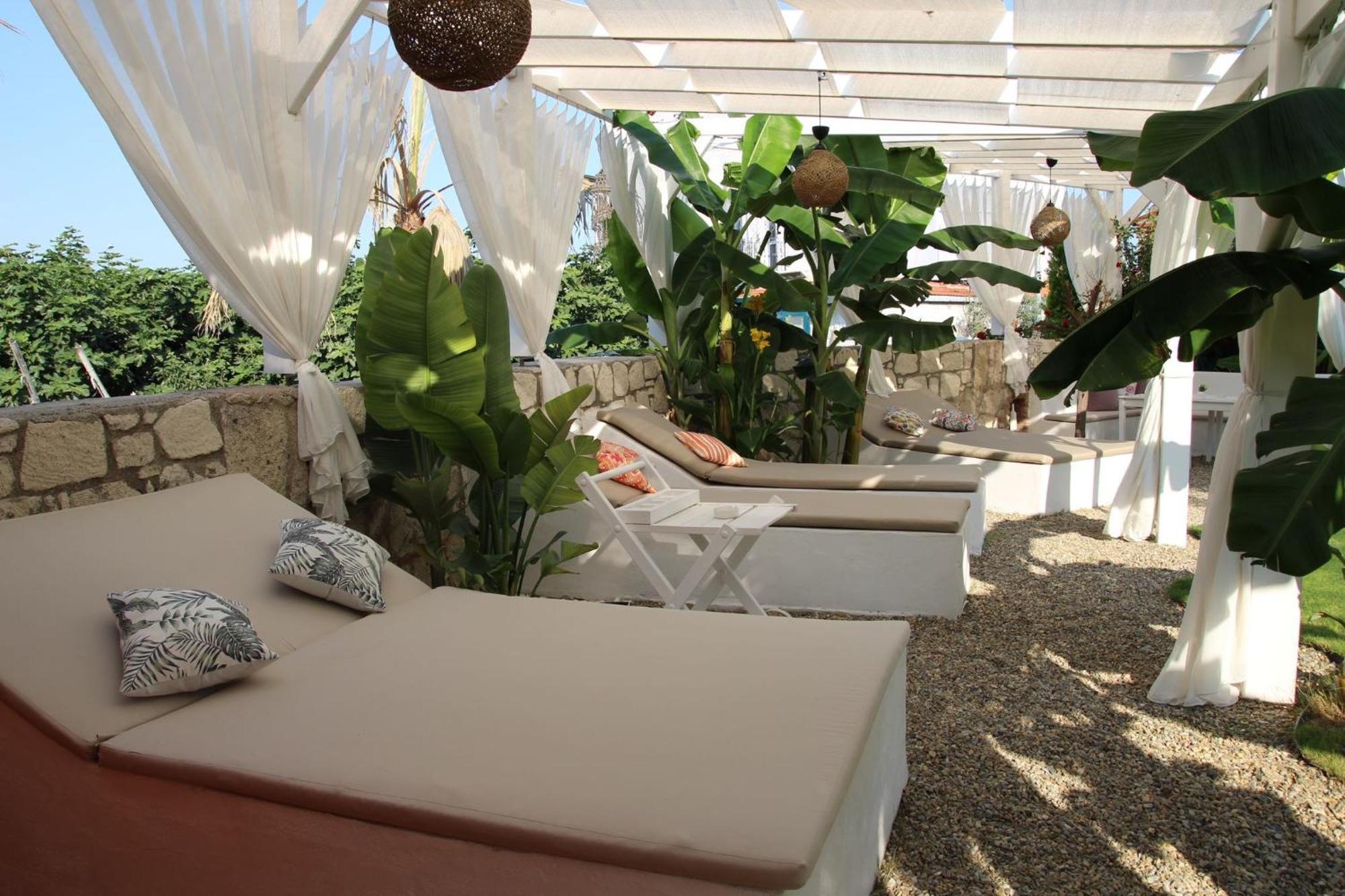 Londia Otel Alaçatı Buitenkant foto
