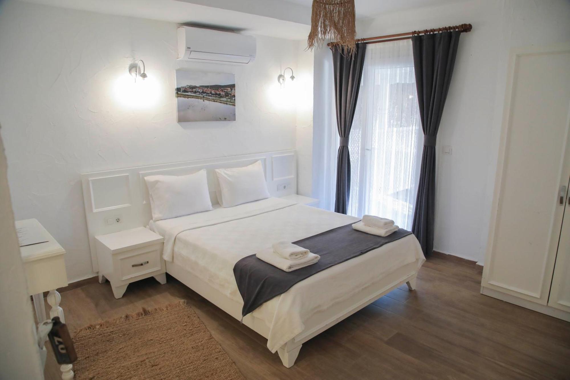 Londia Otel Alaçatı Buitenkant foto
