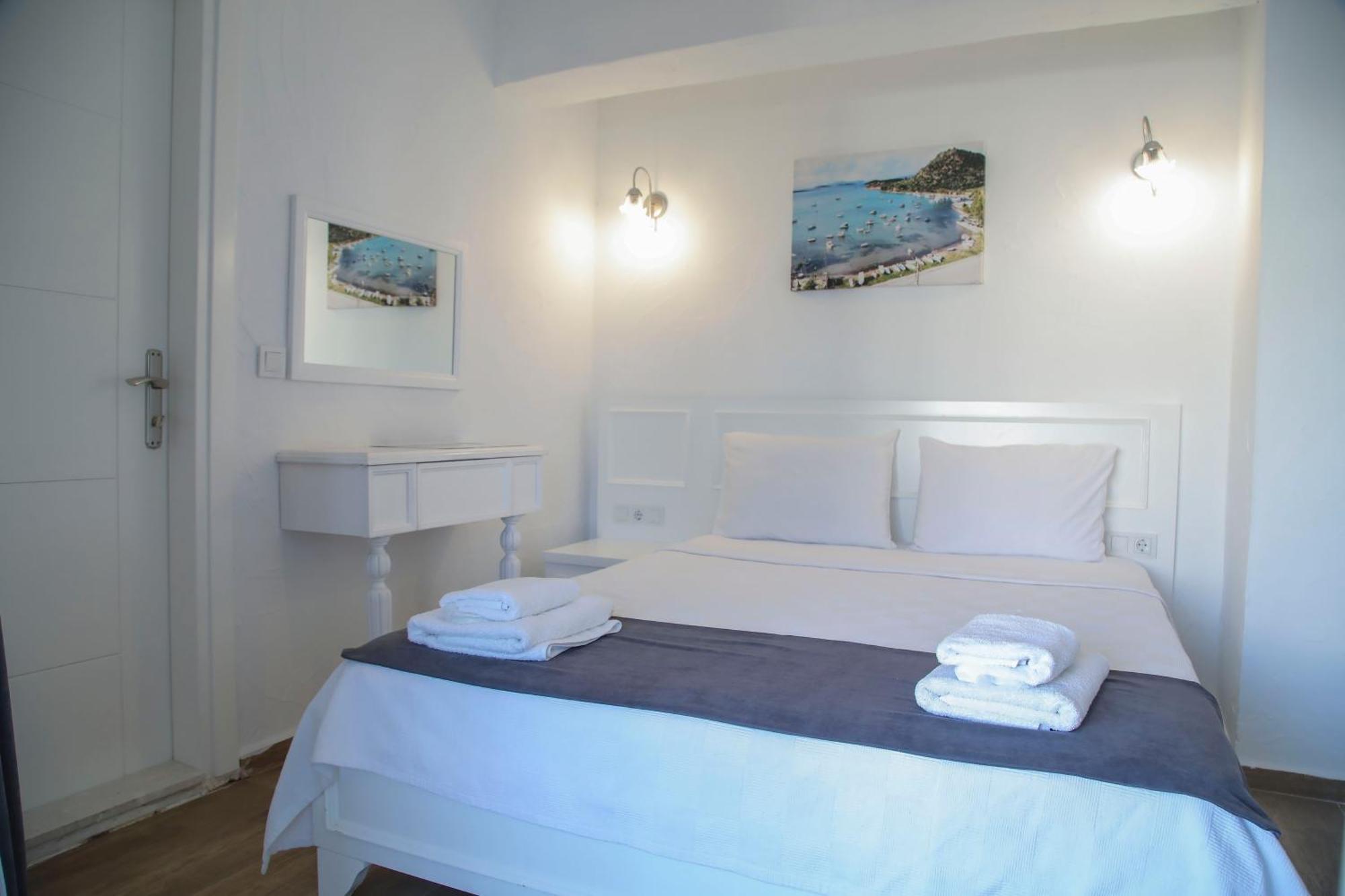 Londia Otel Alaçatı Buitenkant foto